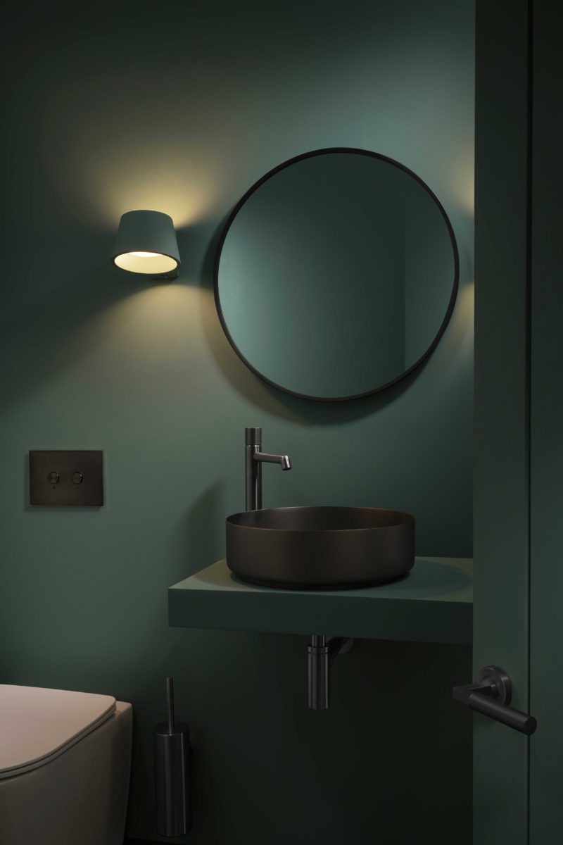VOS Brushed Black Grade 316 Stainless Steel Counter Top Basin with unslotted click clack waste - Image 4